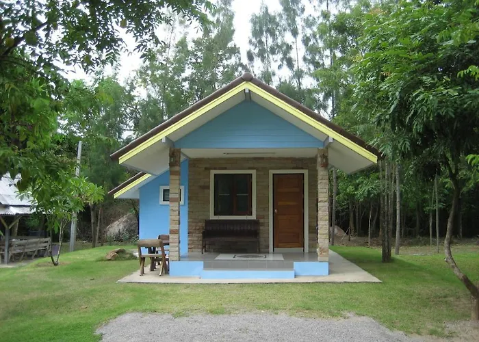 Tiwson Suanphueng Ratchaburi Resort 2*